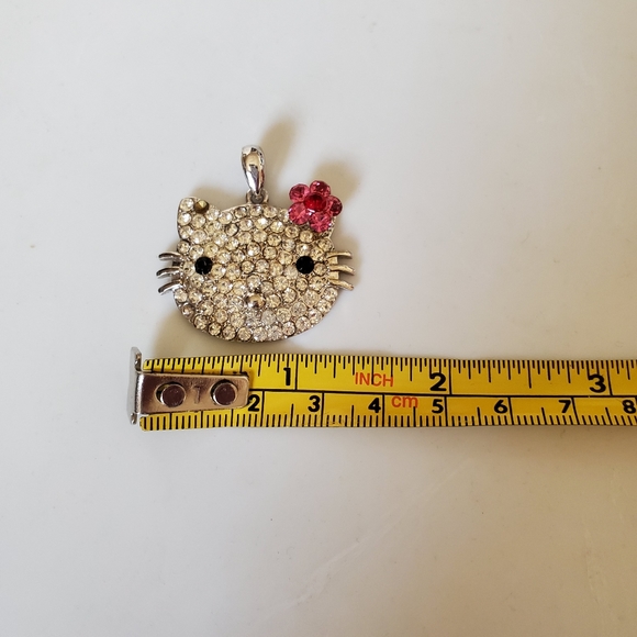 Hello Kitty Pendant🌸 - Picture 2 of 3